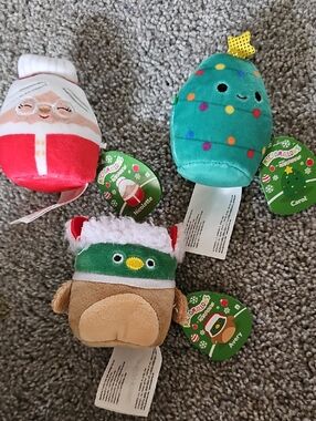 M2🔹️Squishmallows Holiday Trio - Red, Green & Teal Plush Set